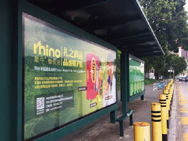 深圳公交站广告位价格 - 公交车站广告牌投放价格多少钱？