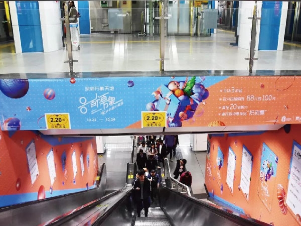 公交广告 - 深圳公交广告牌一般是怎么收费的？
